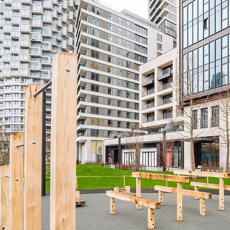 Elegant And Modern Apartments In Canary Wharf Right Next To Thames Londra Dış mekan fotoğraf