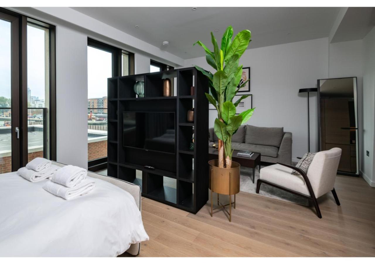 Elegant And Modern Apartments In Canary Wharf Right Next To Thames Londra Dış mekan fotoğraf