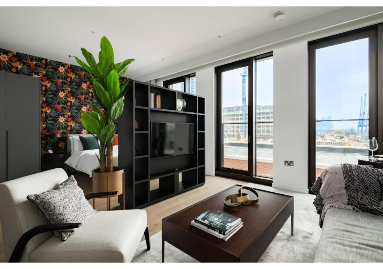 Elegant And Modern Apartments In Canary Wharf Right Next To Thames Londra Dış mekan fotoğraf