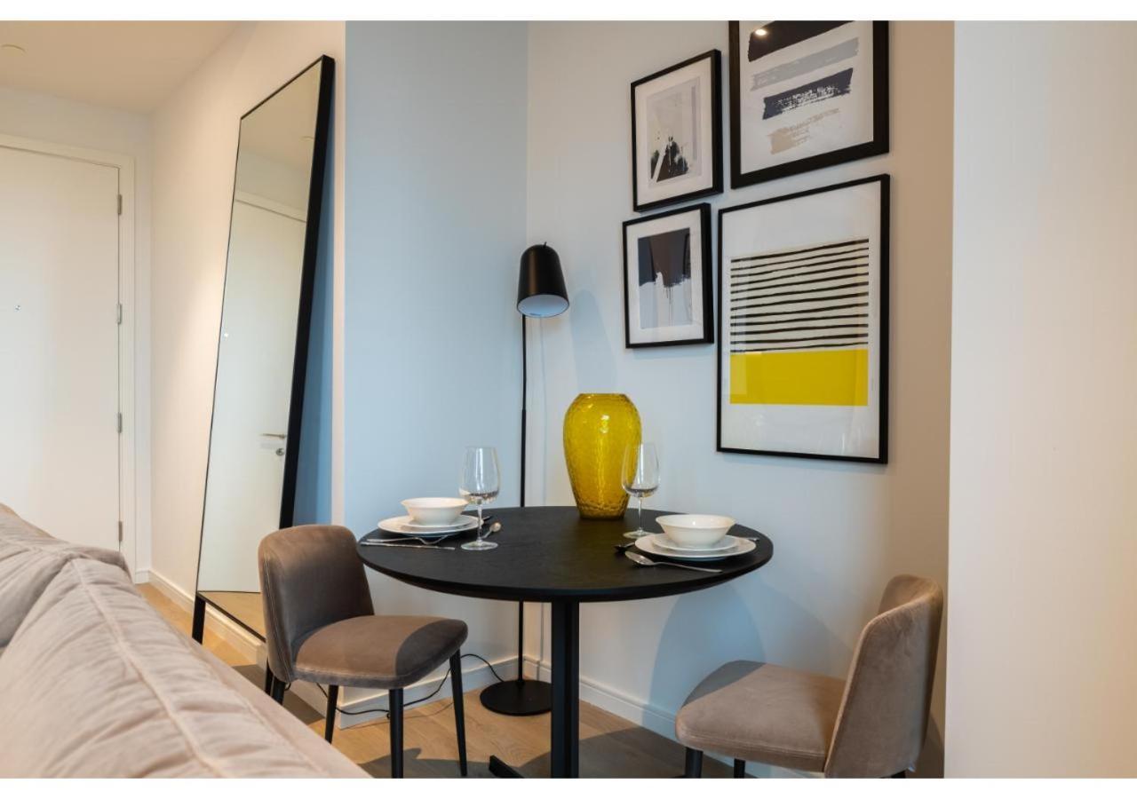 Elegant And Modern Apartments In Canary Wharf Right Next To Thames Londra Dış mekan fotoğraf