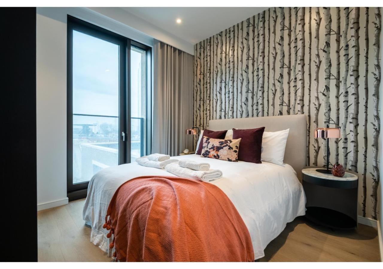 Elegant And Modern Apartments In Canary Wharf Right Next To Thames Londra Dış mekan fotoğraf